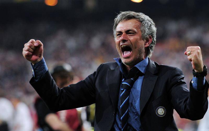 1个借口引爆争议!费内巴切解雇穆帅真相曝光,球迷震怒